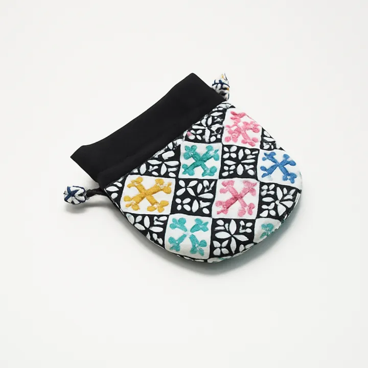 Batik Mosaic Drawstring Pouch – Black & White, black & white — detail 2