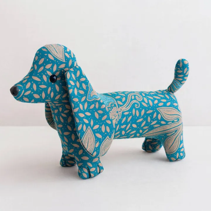 Batik Ocean Puppy, blue batik plush dog — detail 2