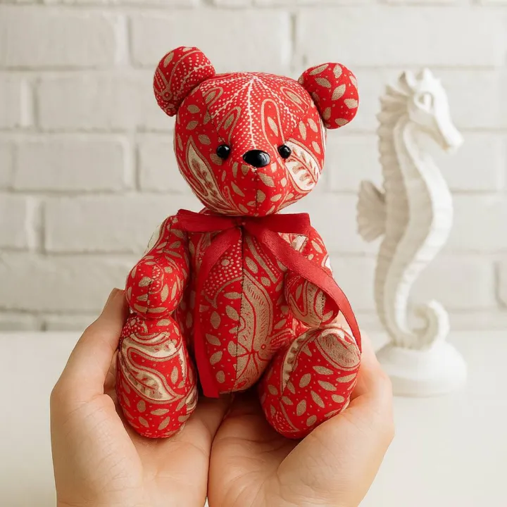 Batik Ruby Teddy, red batik teddy bear — detail 3